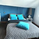 Maison De *