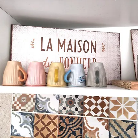 Maison De
