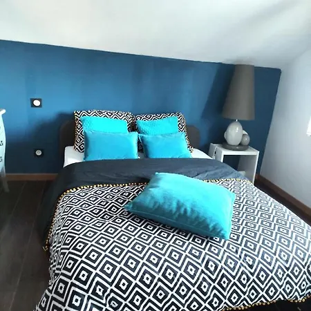 Maison De *