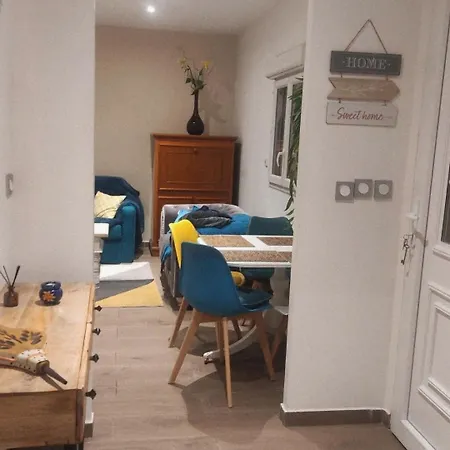 Holiday home Maison De *