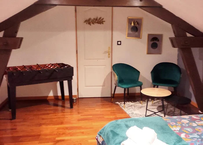 Maison De *